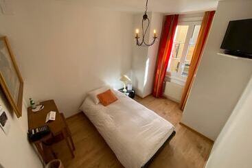 هتل Hostellerie De Genève