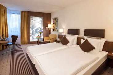 בית מלון כפרי Essential By Dorint Frankfurt Niederrad