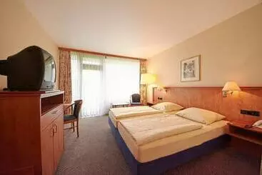 هتل Moselpark Eventresort