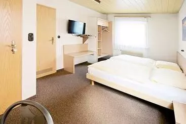 בית מלון כפרי Victoria