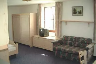 住所  Allgäu Hofgut Kürnach