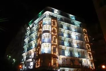 هتل Albert Premier