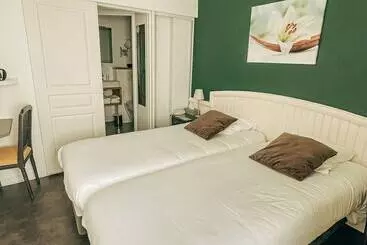 Garden Hotel Rennes Centre Gare