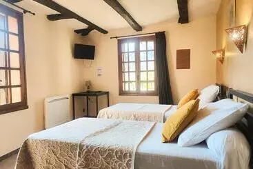 فندق Auberge Saint Jacques