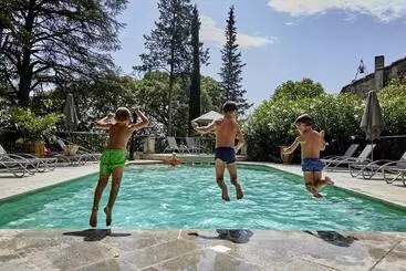 فندق Chateau De Varenne