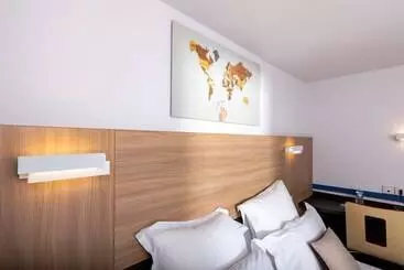 Hotelli Kyriad Paris Ouest Colombes