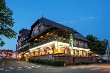 هتل Munsch Restaurant & Wellness, Colmar Nord   Haut Koenigsbourg