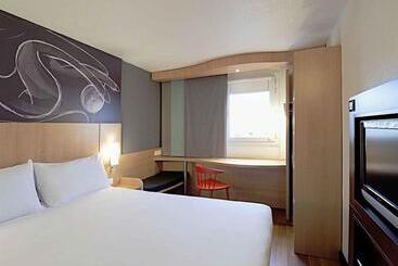 Hotel Ibis Laval Le Relais d'Armor
