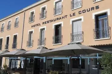 Otel Logis Hôtel Restaurant Le Cours