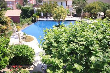 酒店 La Solenzara Hôtel & Appartement & Spa