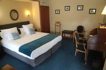 هتل Lerie Du Basbreau