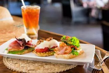 Musket Cove Island Resort