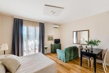 Appartamenti Residence Poggio Golf Chianti Firenze