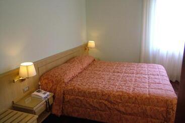 Hotel Garni Del Lago