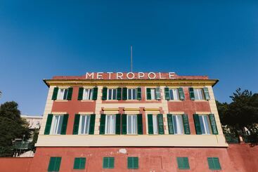 호텔 Metropole