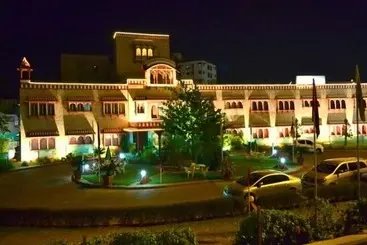 בית מלון כפרי Jaipur Ashok