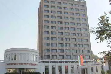Отель Traian