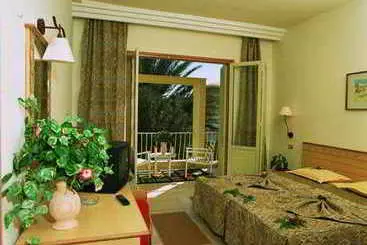 Отель Yadis Oasis Tozeur