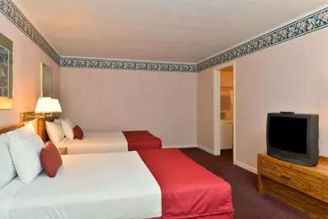 酒店 Americas Best Value Inn Mackinaw City