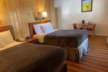 ホテル Zoders Inn And Suites