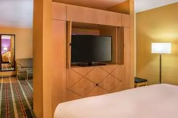 Pier 5 Hotel Baltimore