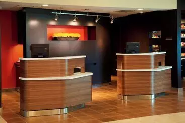 ホテル Courtyard Columbus Dublin