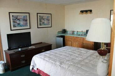 Hotel I 80 Inn & Suites