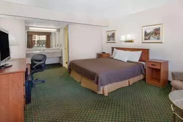 酒店 Travelodge By Wyndham Jackson