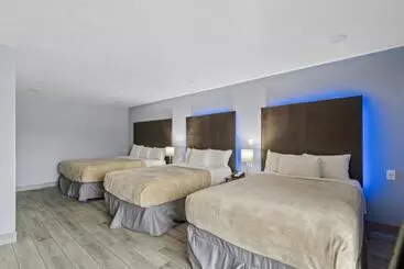 Отель Celebration Suites