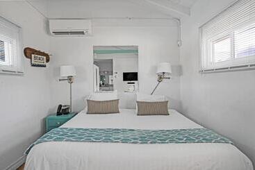 ホテル Driftwood Resort On The Ocean