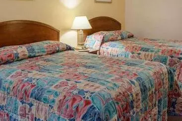 هتل Rodeway Inn Colonial Heights I95