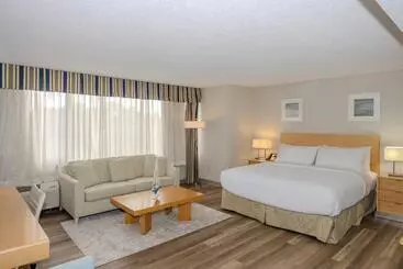 Отель Solomons Inn Resort & Marina