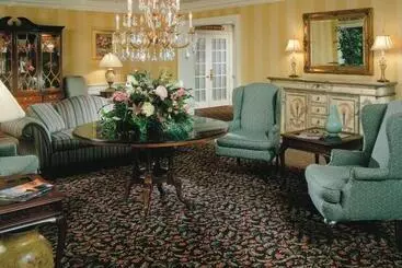 בית מלון כפרי John Carver Inn & Spa