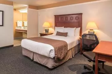 Мотель Laurel Inn & Conference Center