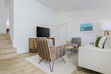 Hadley Resort And Marina