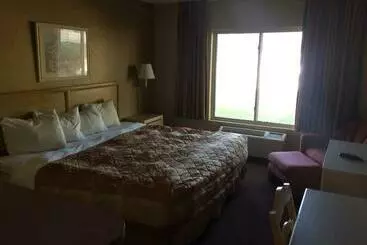 هتل Valuelodge Busch Gardens  Tampa