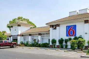 Motel 6 Oakdale, Ca