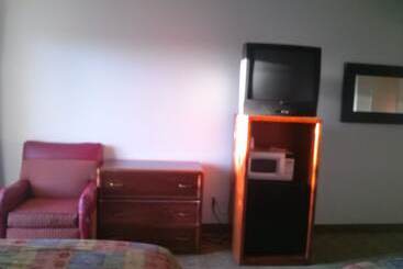 هتل Val U Stay Inn And Suites