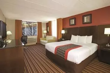 هتل La Quinta By Wyndham Salisbury