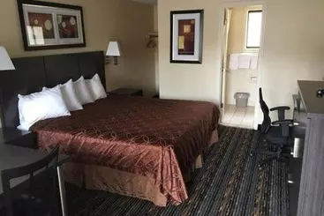 Otel Whitney Inn & Suites