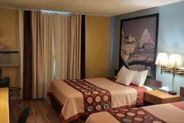 Motel Super 8 By Wyndham Raton