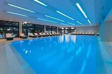 هتل Parentium Plava Laguna