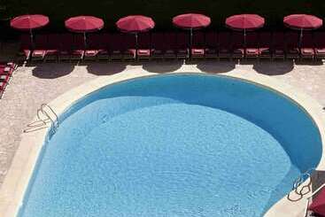 Отель Barriere Le Royal Deauville