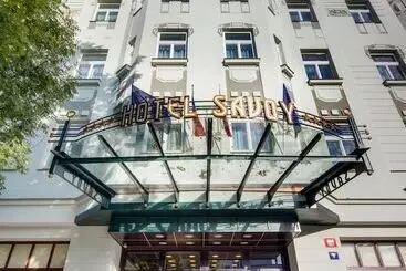 هتل Savoy Prague