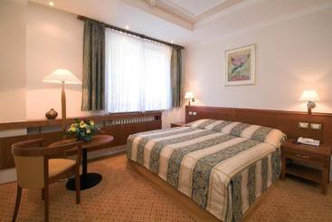 Отель Top  Agricola