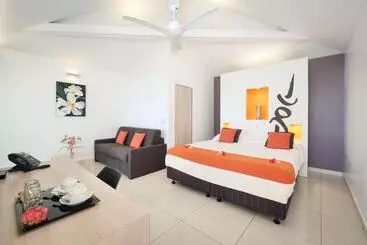 استراحتگاه Malabou Beach