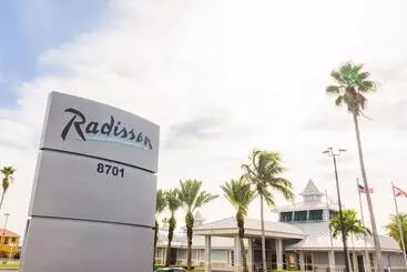 Radisson Resort At The Port