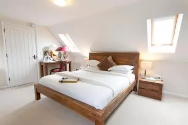 Отель Crouchers