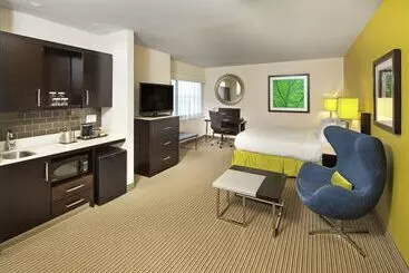 Hotel The Hollis Halifax A Doubletree Suites By Hilton