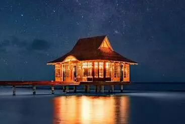 Vakarufalhi Island Resort & Spa